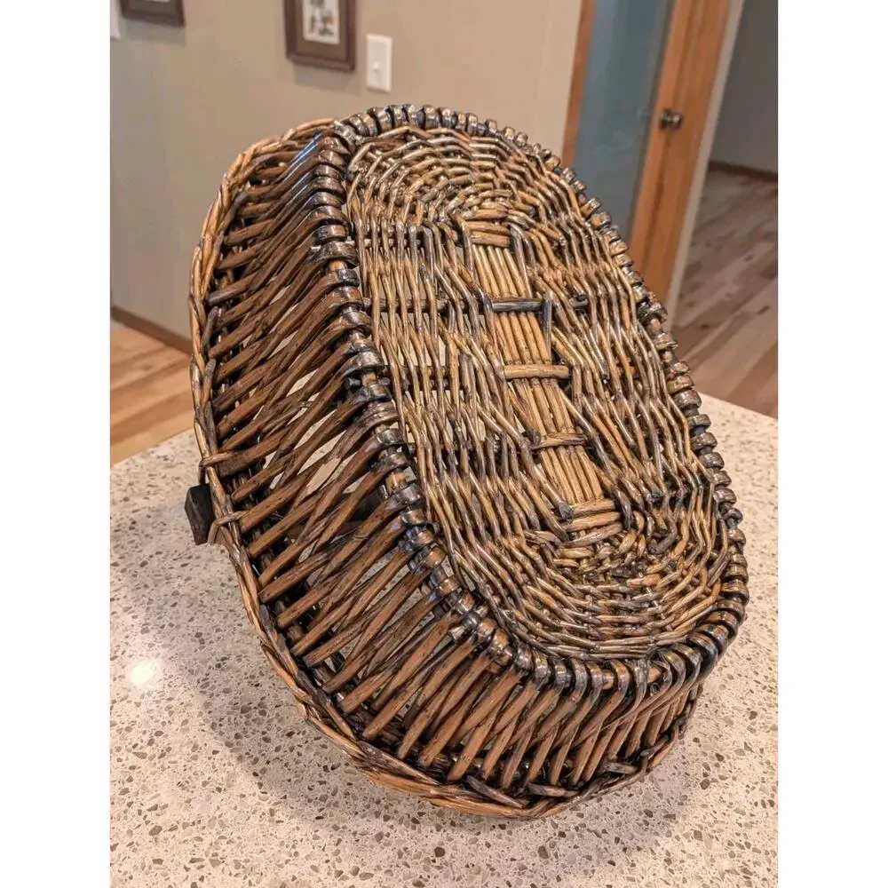 Vintage Wicker Market Basket Tote Large Oval Wood Handle Rustic Patina 21